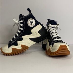 NWOT Converse Run Star Motion Platform Sneakers Black Chunky High Top W7.5/M6